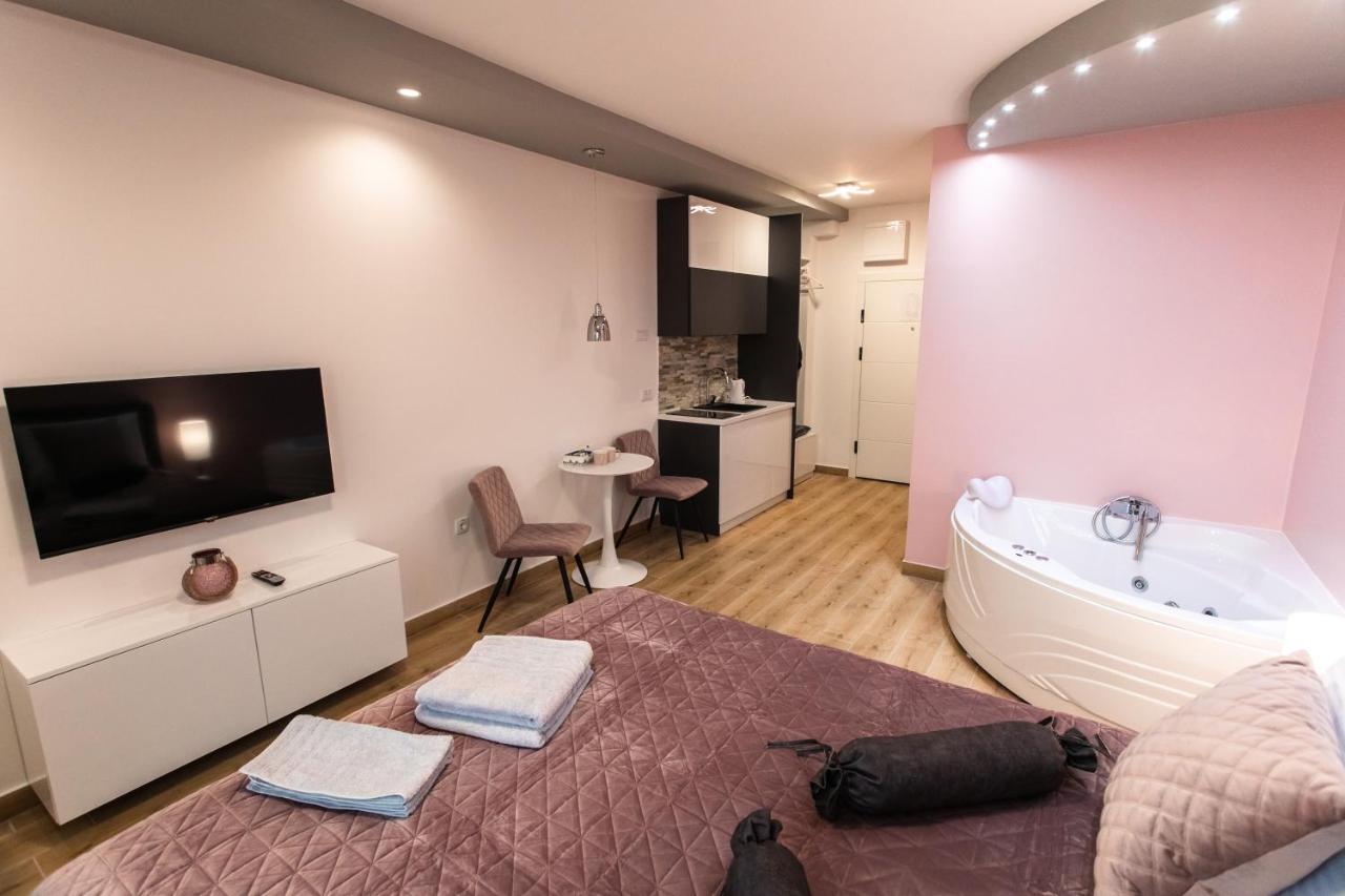 Room Jacuzzi “Athena” Σουμπότικα Εξωτερικό φωτογραφία